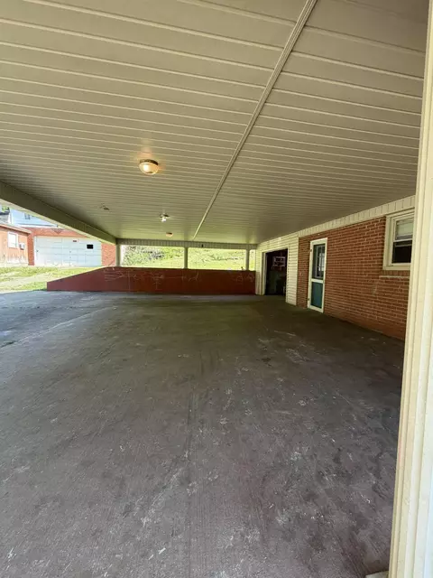 Exterior - 46 Wendell Ln, Flat Lick, KY 40935 photo 3 of 5