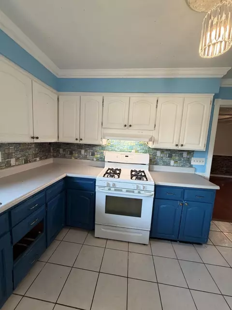 Kitchen - 46 Wendell Ln, Flat Lick, KY 40935 photo 3 of 3