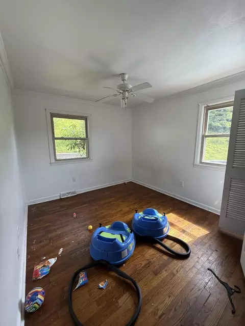 Bedroom - 46 Wendell Ln, Flat Lick, KY 40935 photo 1 of 3
