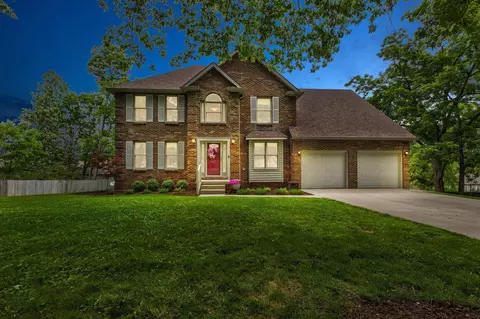182 Chardonnay Ct, Winchester, KY 40392