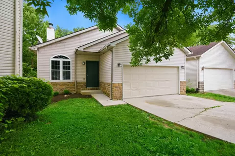 672 Danby Woods Dr, Lexington, KY 40509