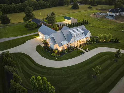 101 Kensington Pl, Nicholasville, KY 40356
