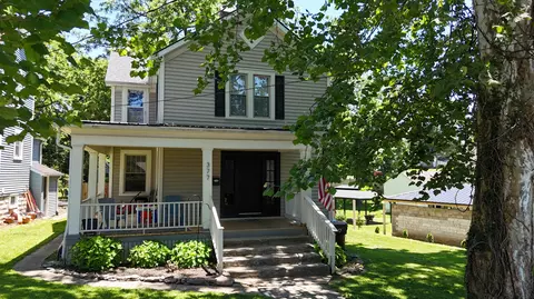 377 Crescent Ave, Winchester, KY 40391