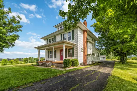 4295 Lebanon Rd, Danville, KY 40422