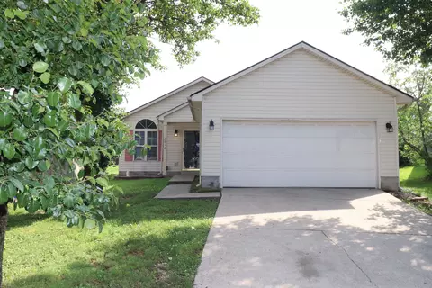 2012 Fairgrounds Ct, Lexington, KY 40516