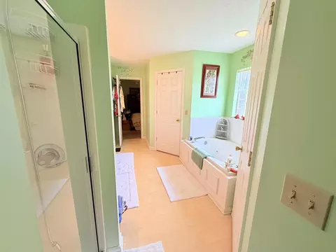 Bath - 113 Legacy Dr, Berea, KY 40403 photo 3 of 6