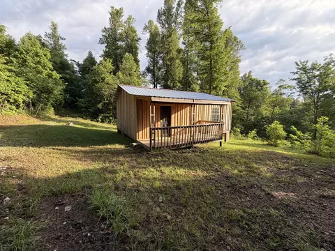9999 2004 Hwy, Mckee, KY 40447