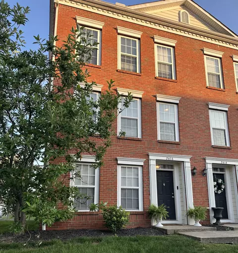 2616 Calgary, Lexington, KY 40509