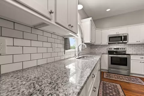 Kitchen - 154 Chess Rd, Corbin, KY 40701 photo 3 of 7