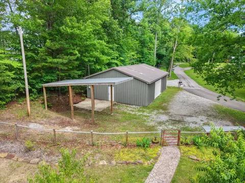 Exterior - 154 Chess Rd, Corbin, KY 40701 photo 23 of 24