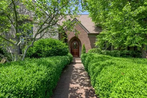 601 Delong Rd, Lexington, KY 40515