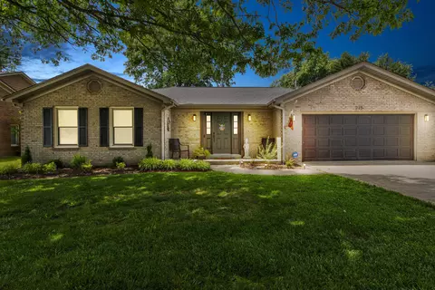 215 Saratoga Cir, Richmond, KY 40475