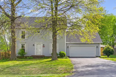 1211 Bark Ridge Cir, Hopkinsville, KY 42240
