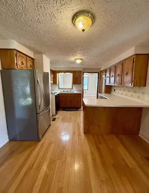 Kitchen - 276 Evergreen Rd, Flat Lick, KY 40935 photo 5 of 7