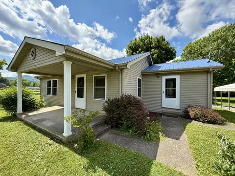 Exterior - 276 Evergreen Rd, Flat Lick, KY 40935 photo 2 of 10