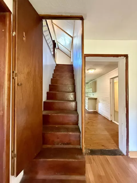 Entry Way - 13860 Us-421, Mckee, KY 40447 photo 1 of 3