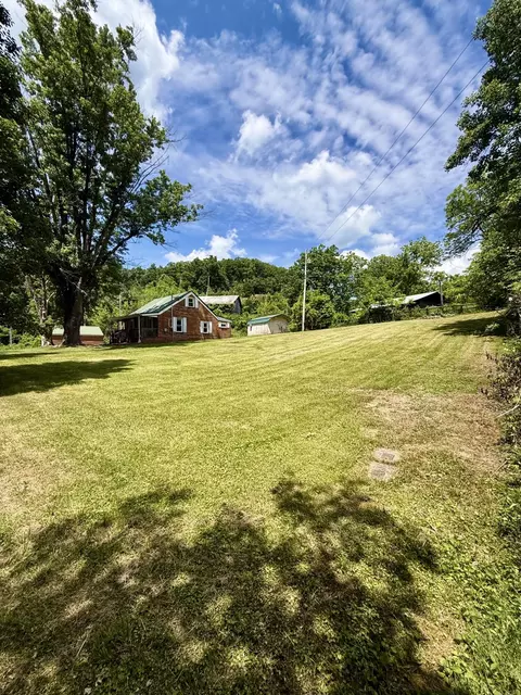 Exterior - 13860 Us-421, Mckee, KY 40447 photo 10 of 16