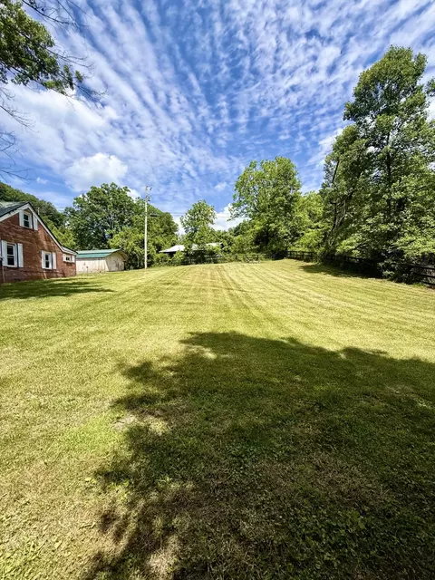 Exterior - 13860 Us-421, Mckee, KY 40447 photo 8 of 16