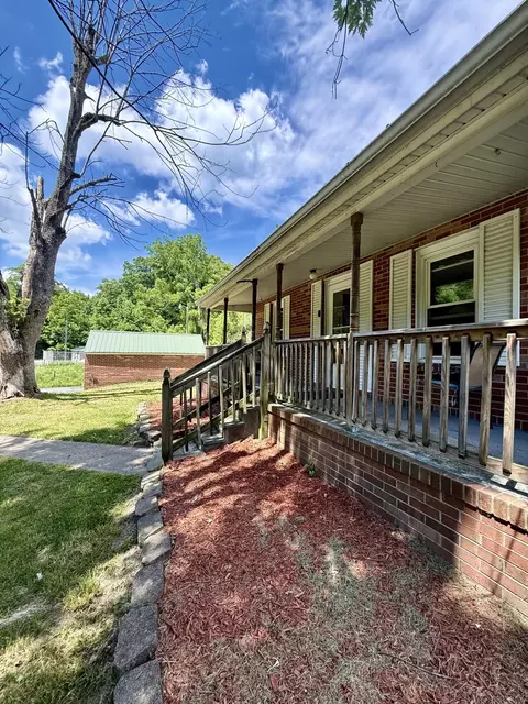 Exterior - 13860 Us-421, Mckee, KY 40447 photo 5 of 16