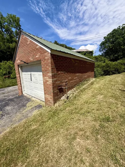 Exterior - 13860 Us-421, Mckee, KY 40447 photo 16 of 16