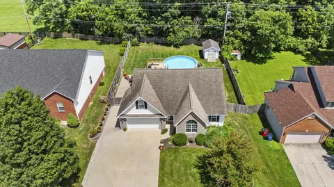 1123 Richliev Ln, Frankfort, KY 40601