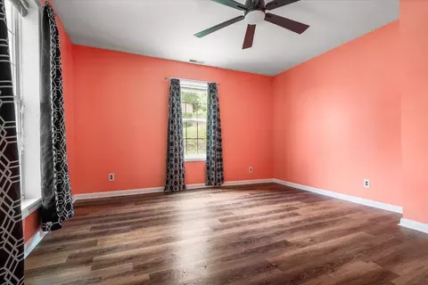 Bedroom - 316 W 1st St, Corbin, KY 40701 photo 1 of 3
