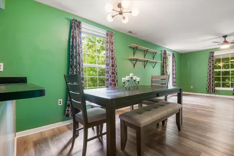 Dining - 316 W 1st St, Corbin, KY 40701 photo 3 of 3