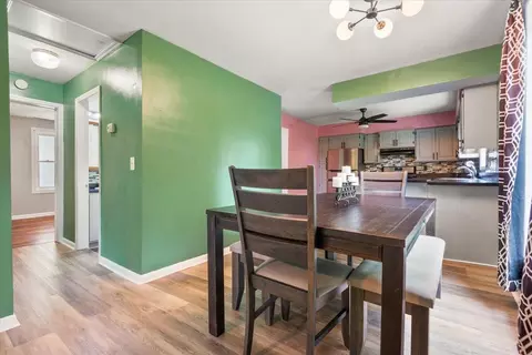 Dining - 316 W 1st St, Corbin, KY 40701 photo 2 of 3
