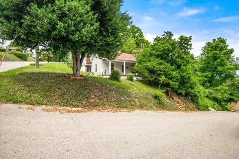 Exterior - 316 W 1st St, Corbin, KY 40701 photo 5 of 5