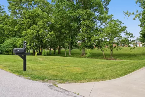 Exterior - 207 Augusta Dr, Georgetown, KY 40324 photo 13 of 13
