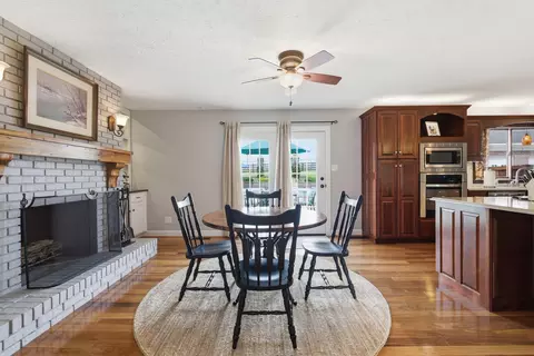 Dining - 207 Augusta Dr, Georgetown, KY 40324 photo 2 of 2