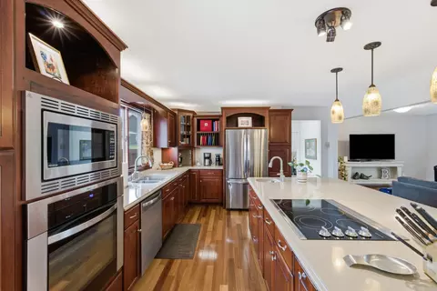 Kitchen - 207 Augusta Dr, Georgetown, KY 40324 photo 5 of 6