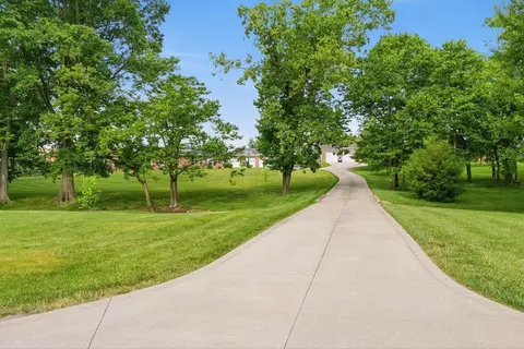 Exterior - 207 Augusta Dr, Georgetown, KY 40324 photo 2 of 13