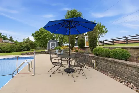 Exterior - 207 Augusta Dr, Georgetown, KY 40324 photo 7 of 13