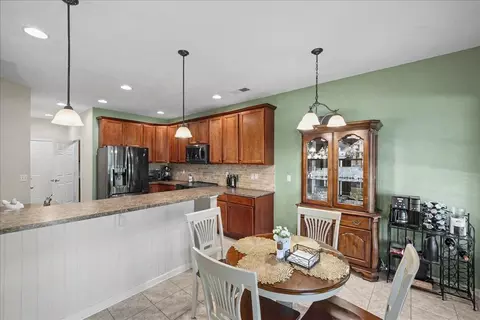 Kitchen - 3800 Ruby Ln, Lexington, KY 40509 photo 2 of 5