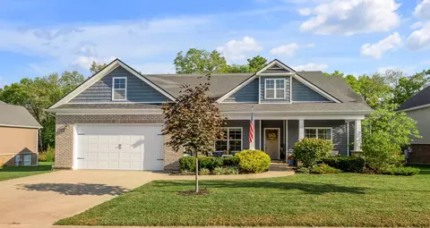 4060 Greentree Rd, Versailles, KY 40383