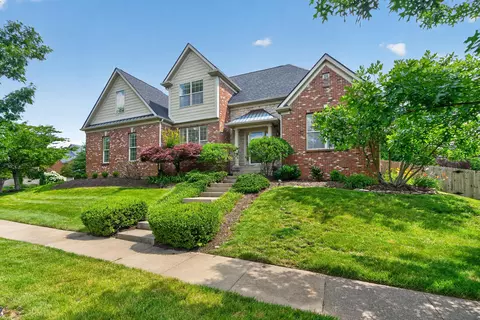 2768 Red Leaf Dr, Lexington, KY 40509