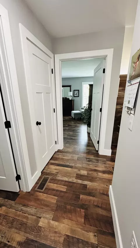 Entry Way - 10 Nolan Dr, Corbin, KY 40701 photo 1 of 2