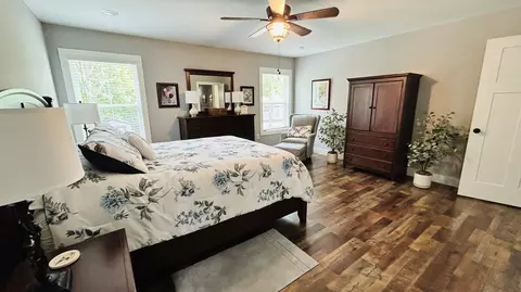 Bedroom - 10 Nolan Dr, Corbin, KY 40701 photo 2 of 5