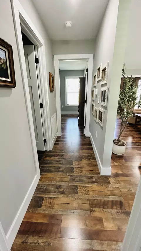 Entry Way - 10 Nolan Dr, Corbin, KY 40701 photo 2 of 2