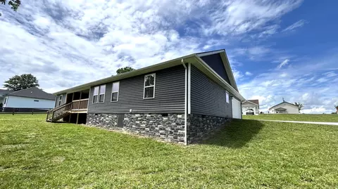 Exterior - 10 Nolan Dr, Corbin, KY 40701 photo 10 of 10