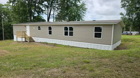 Exterior - 690 Huff School Rd, Mckee, KY 40447 photo 4 of 5
