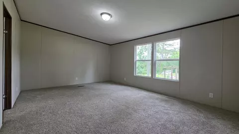 Bedroom - 690 Huff School Rd, Mckee, KY 40447 photo 5 of 6