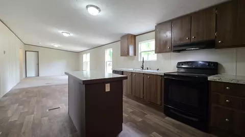 Kitchen - 690 Huff School Rd, Mckee, KY 40447 photo 3 of 3