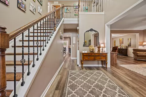 Entry Way - 121 Waterside Dr, Georgetown, KY 40324 photo 7 of 12