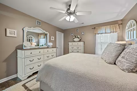 Bedroom - 121 Waterside Dr, Georgetown, KY 40324 photo 14 of 16
