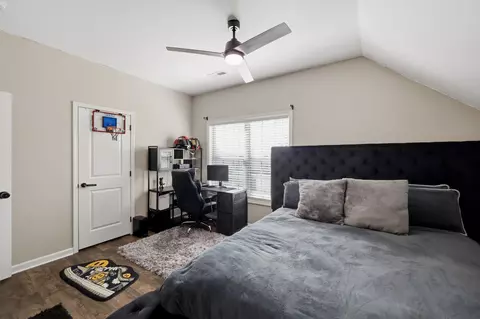 Bedroom - 121 Waterside Dr, Georgetown, KY 40324 photo 6 of 16