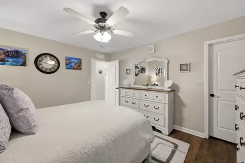 Bedroom - 121 Waterside Dr, Georgetown, KY 40324 photo 4 of 16