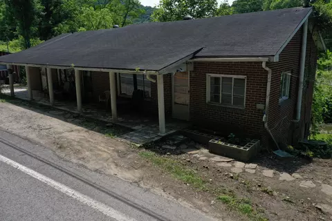 3237 Kentucky 610, Virgie, KY 41572