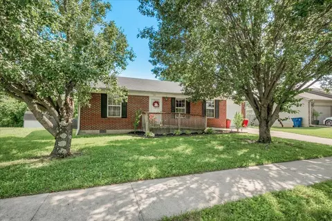 341 Burchwood Dr, Berea, KY 40403